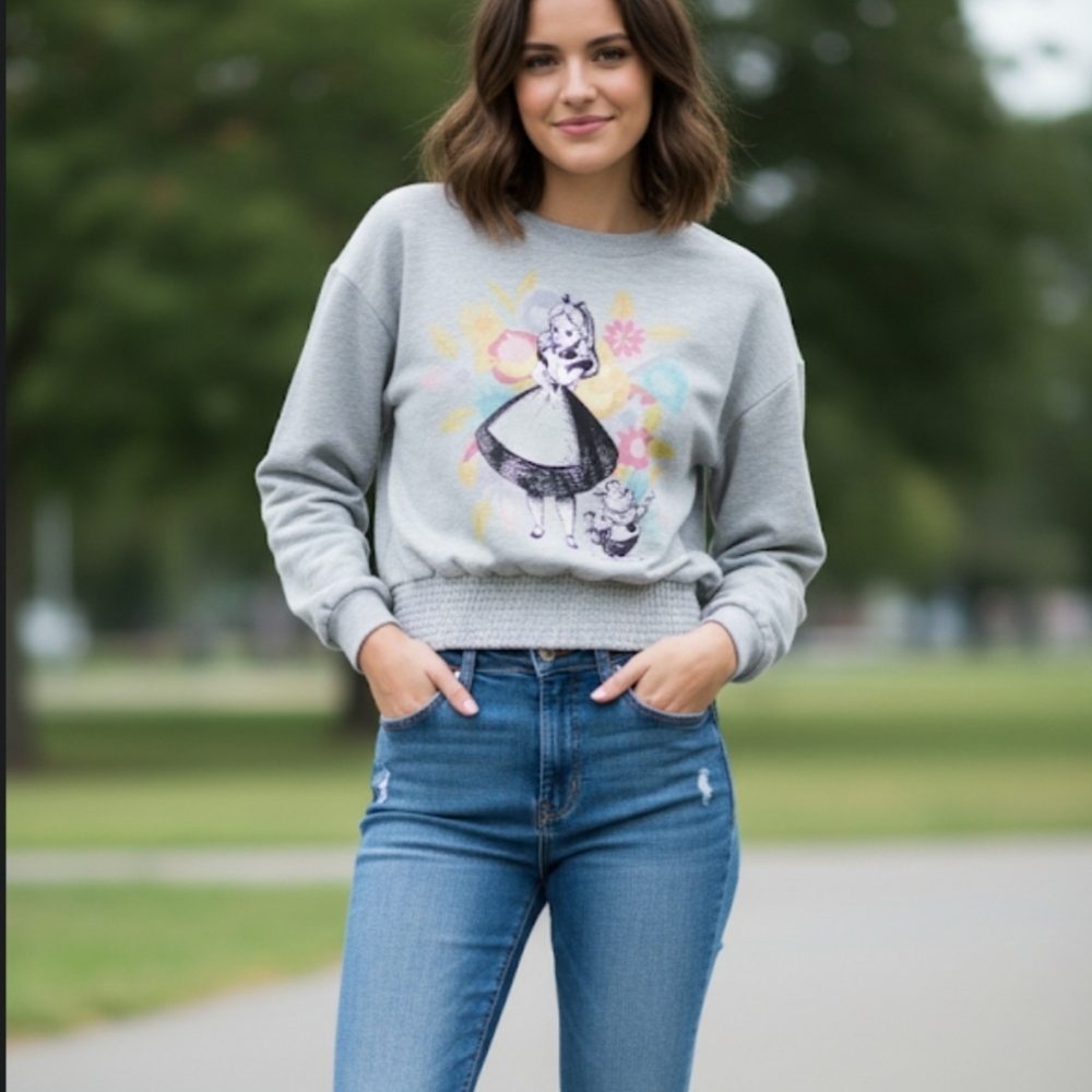 Women's Disney Alice And Wonderland Sweatshirt